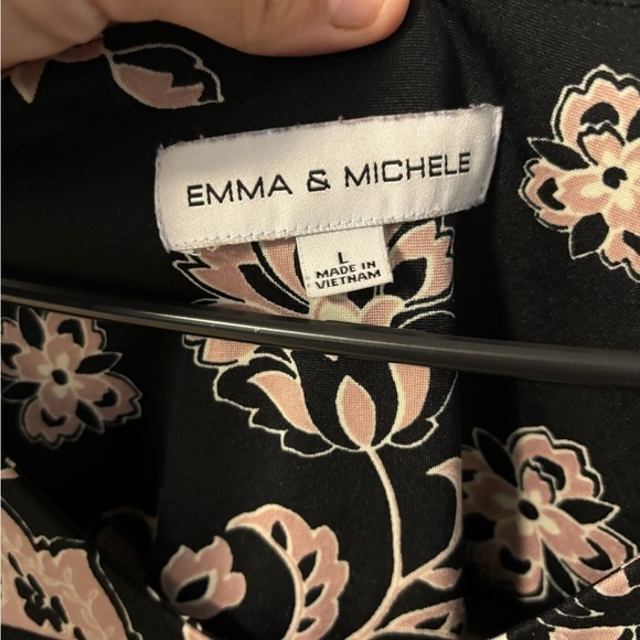 Emma & Michele Bell sleeve dress - Picture 4 of 5